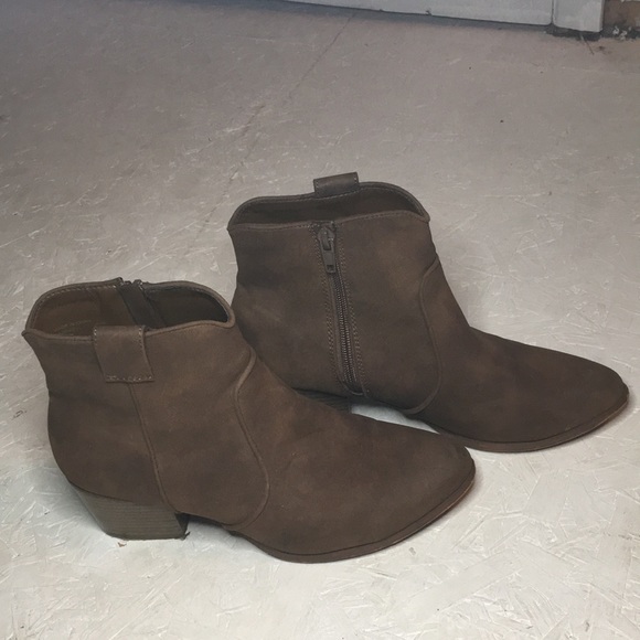 Joe Fresh Ankle Booties - Picture 1 of 16